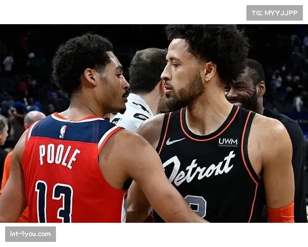 快船击败骑士,卢指导称胜利关键在于第三节成功的区域性包夹 快船击败骑士,卢指导称胜利关键在于第三节成功的区域性包夹